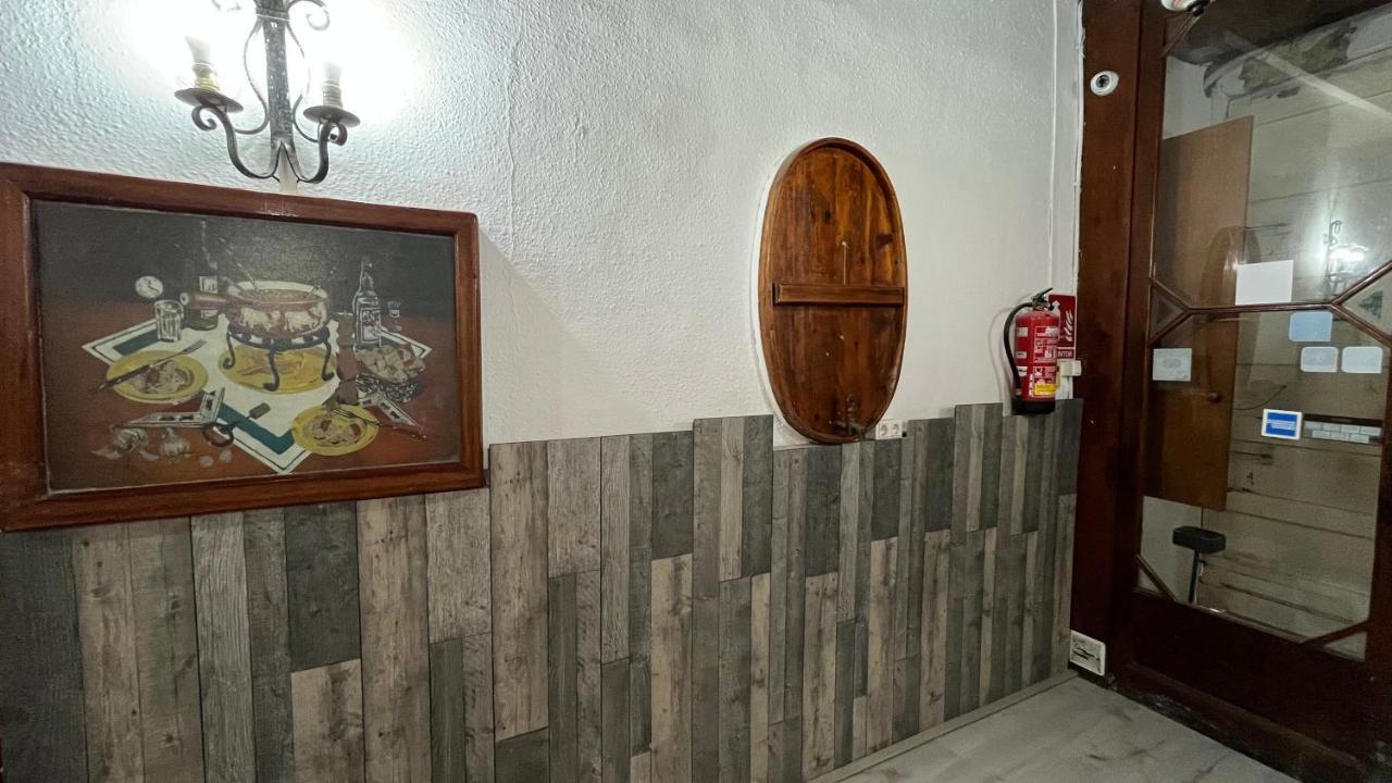 ארניס דה מר Hostal La Premsa מראה חיצוני תמונה