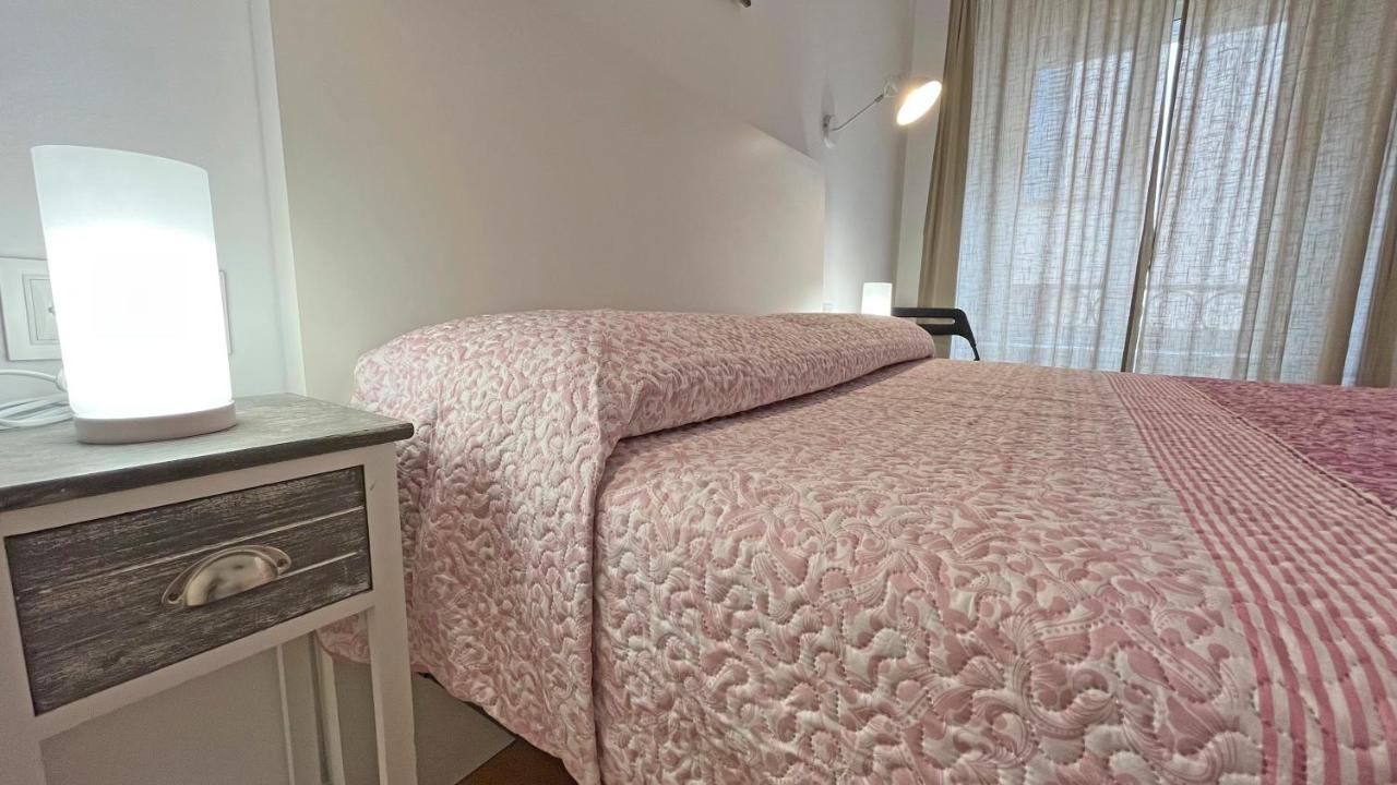 ארניס דה מר Hostal La Premsa מראה חיצוני תמונה