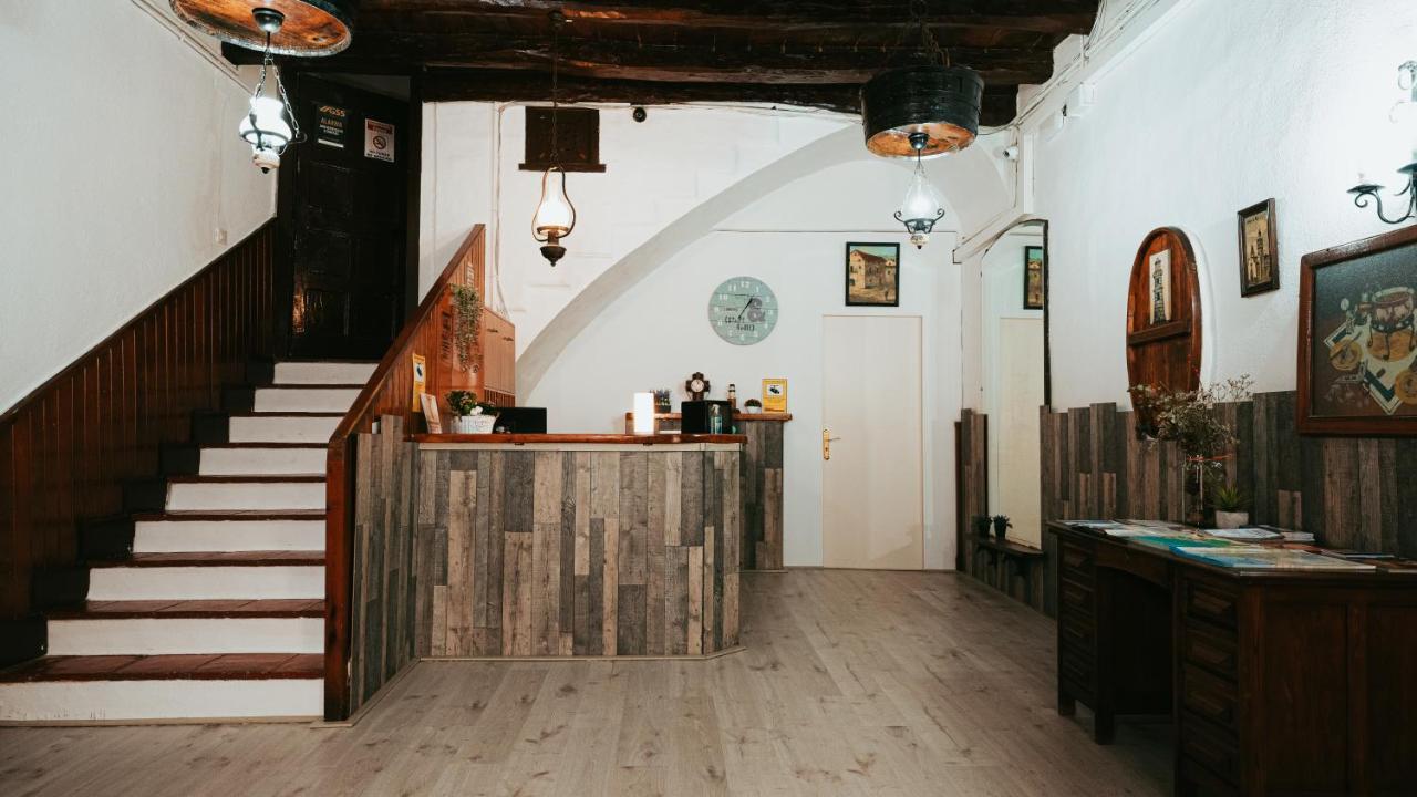 ארניס דה מר Hostal La Premsa מראה חיצוני תמונה