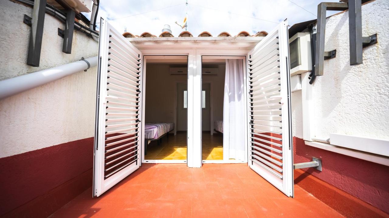 ארניס דה מר Hostal La Premsa מראה חיצוני תמונה