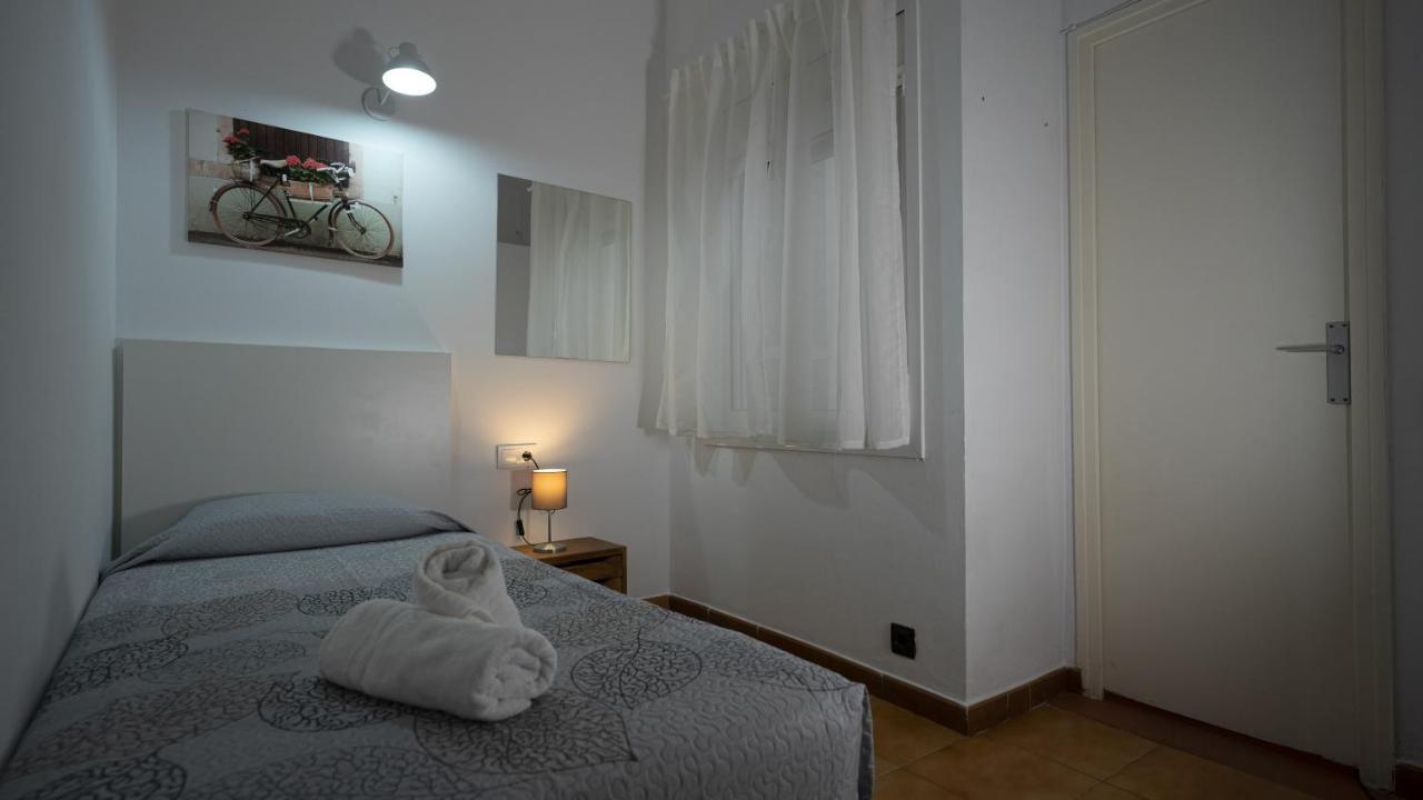 ארניס דה מר Hostal La Premsa מראה חיצוני תמונה